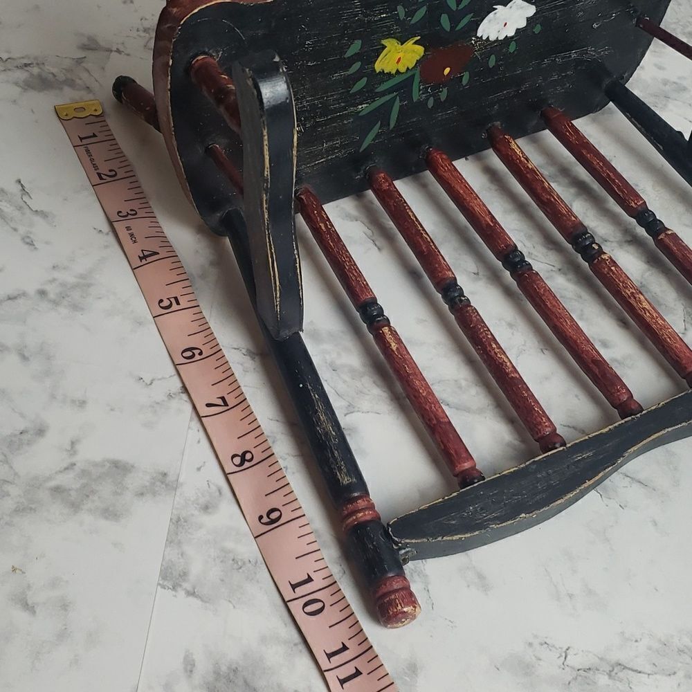 ‎Handpainted Vintage Primitive Mini Chair - Picture 8 of 11